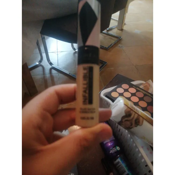 L'Oréal Paris Infallible Full Wear Concealer 330 Ivory