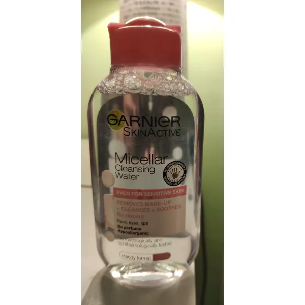 Garnier Micellar Cleansing Water