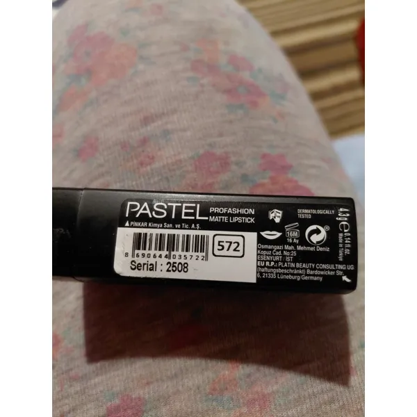 Pastel Pastel Profashion Matte Lipstick 572 Desert